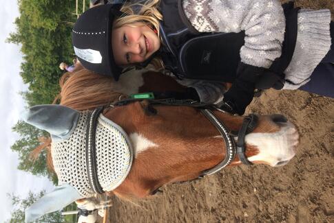 Et enkelt klik kan skaffe lokal rideklub 10.000 kroner