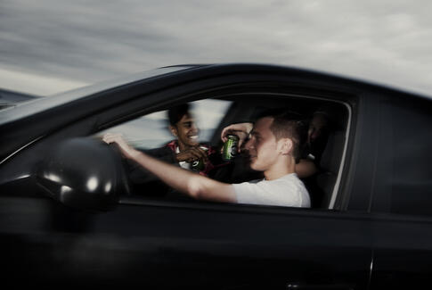 Mange unge er utrygge over venners kørsel