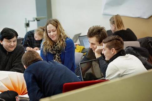 Coronaundervisningen får ikke topkarakterer