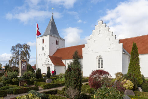 Vandringer på Østbirk Kirkegård