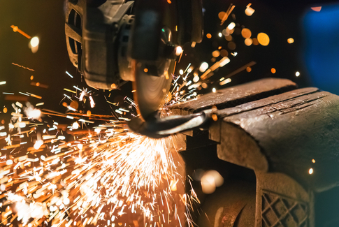 Udskolingsforældre fra Gedved tager på virksomhedsbesøg