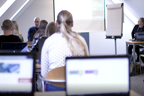 Særlig indsats for ordblinde fortsætter – og bliver nu for 8. klasser