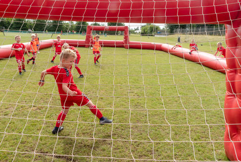 Alle 6. klasser er inviteret til skolefodbold i Horsens