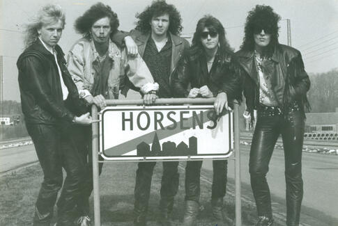 Danske heavy-legender fylder 40 og fejres med udstilling på Horsens Museum