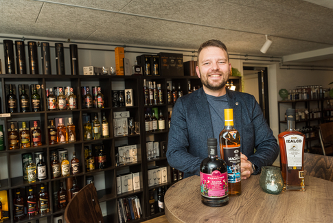 Theis serverer Livets Vand i Brædstrup