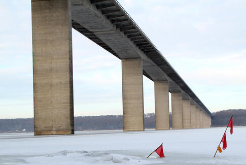 Vejdirektoratet udfører reparationsarbejder på Vejlefjordbroen