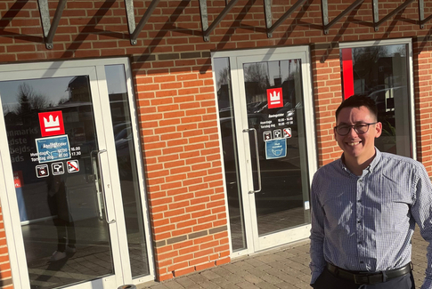 Ny kunderådgiver i Brædstrup sætter fokus på de unge