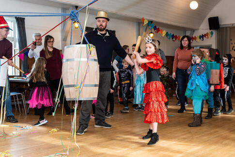 Kom til fastelavn i Sattrup forsamlingshus