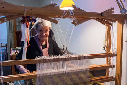 Fra tråd til stof i Bredgade