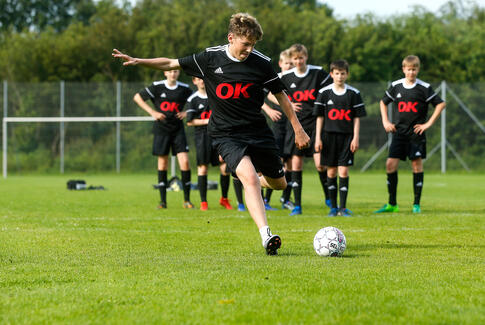 Sponsorkroner på vej til idrætten i Hovedgård