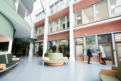 Flere borgere får nu mulighed for at komme på rundvisning på det nye rådhus i Horsens