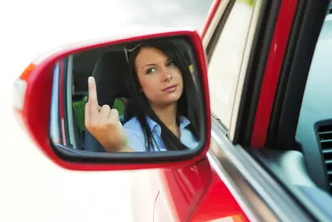 Råb, spark og skældsord: Så mange danskere er udsat for vrede i trafikken