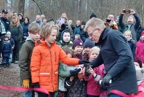 Bygholm Park åbnede ny legeplads og Jyllands længste tarzanbane