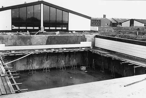 50 år med friluftsbad i Hovedgård