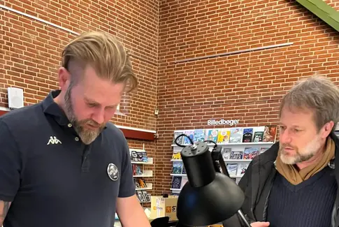 Gammel Horsens radio og to mænd