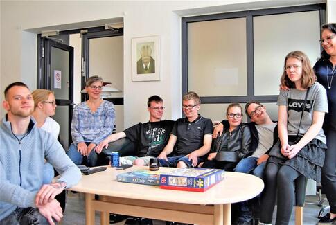 Nyt hænge-ud-sted for unge handicappede