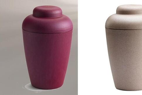 Efterlysning: To urner stjålet fra kirke