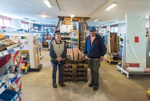 VT Trælast takker af i fuld fart