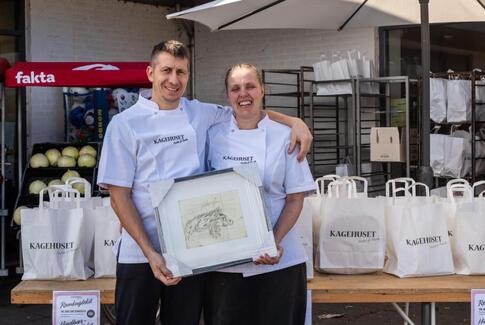 Henrik og Mette Kjær modtog den lille Bojsen