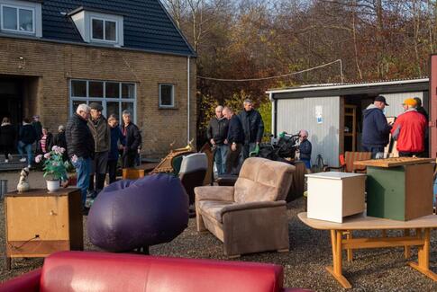 Tid til loppemarked i Hovedgård