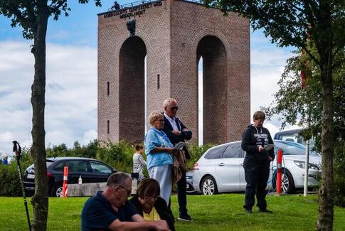 Ny lyd og taler på toppen