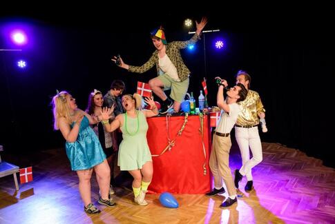 Bred Ymer med Horsens Amatør Teater