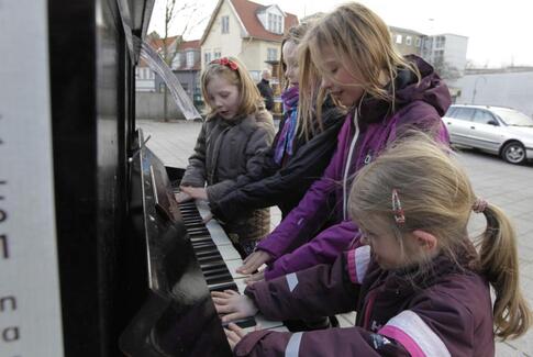Ud med instrumenterne!