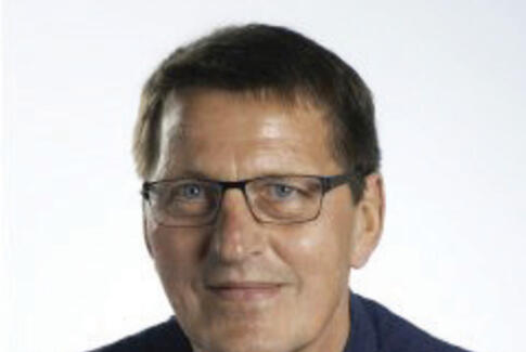 Dagpenge. Fornærmet  Mette freder Lars Løkke