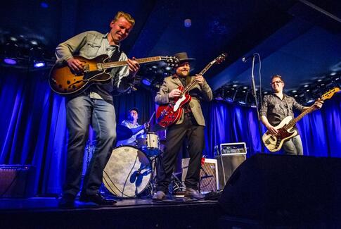 Blues Overdrive sparker lørdagsfesten i gang