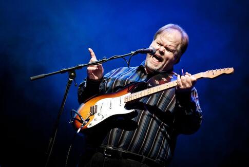 John Mayalls super-guitarist på Kulisselageret