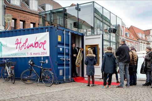 Festival med Kube-flygel og KoncertContainer