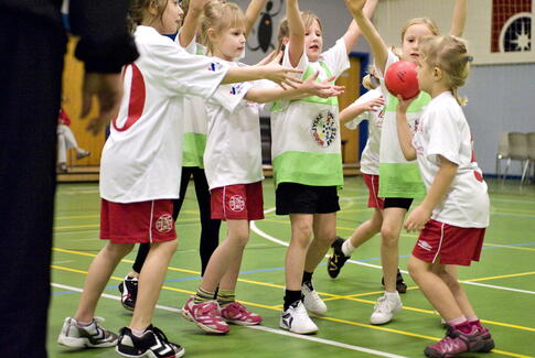 Hopskud, hygge og håndbold for børn - igen