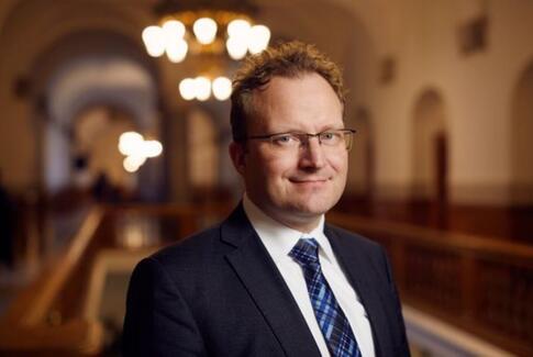 Regeringen nedsætter landsbyudvalg