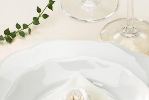 Candlelight dinner for demente