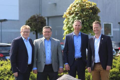 Socialdemokratisk spidskandidat besøger Horsens-fabrik