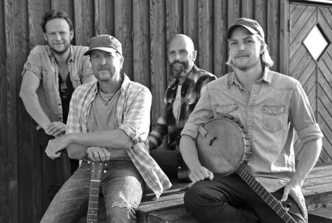 H.P. Lange med band på KulisseLageret