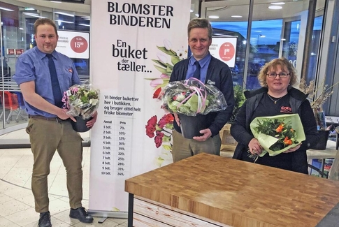 Blomsterbinder i SuperBrugserne Østbirk og Gedved