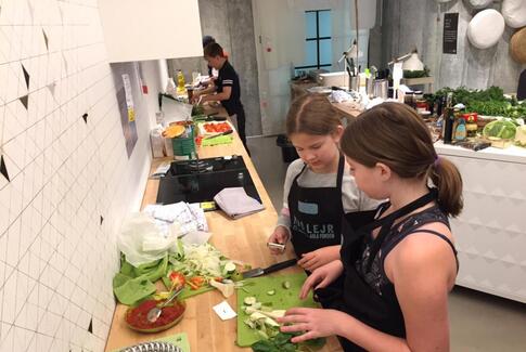 Lokale teenagekokke freestylede pizza i IKEA