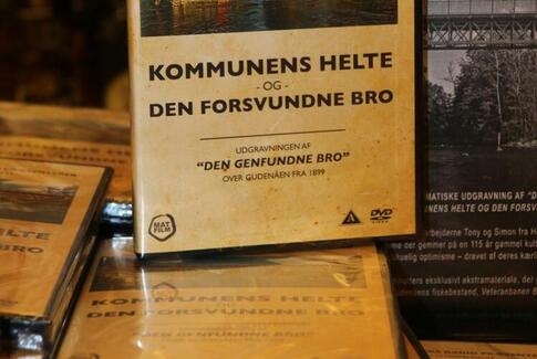 Kommunens Helte og Den Forsvundne Bro på dvd