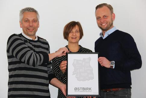 Østbirk i glas og ramme
