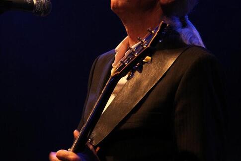 En ægte bluesman besøger Kulisselageret