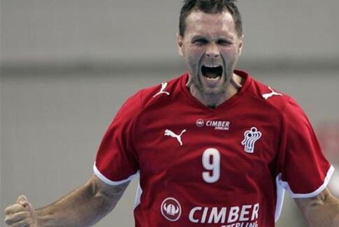 Lars Christiansen kommer til Hovedgård