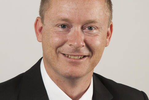 Skinger klagesang fra Mogens Therkelsen