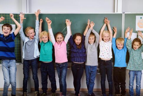 Hovedgård Skole og Løsning Skole får Skolemælkslegat