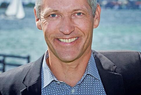 DF vil bevare regionshusene