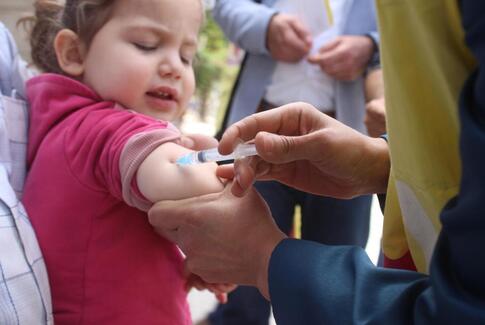 Flere vaccinerede ville betyde færre hospitalsindlæggelser og dødsfald